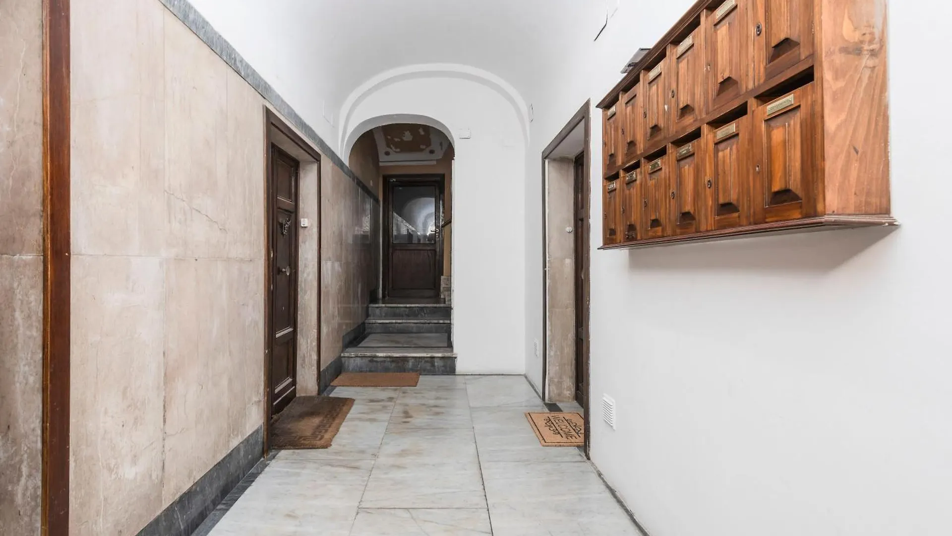 Monti Zen Boutique Apartment-Zen25 Rzym 0*,  Włochy